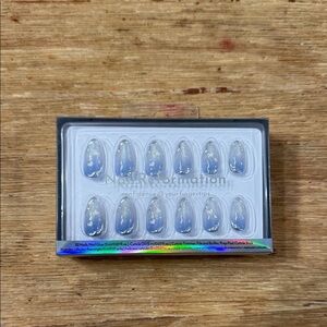 Holographic Press-On Nails